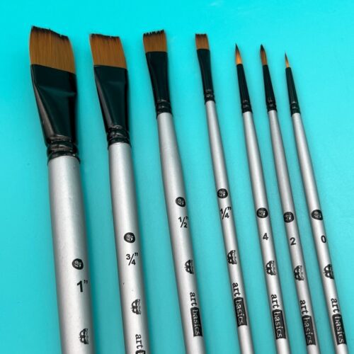 Cinnabar Art Basics Brush Set from Create Art Studio is a value pack of brushes that is ideal for painting with acrylics, watercolours and temperas.