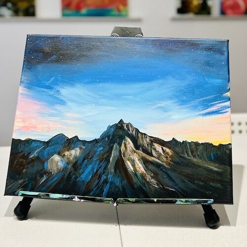 Join our acrylic painting workshops and classes to learn how to create beautiful paintings in our Create Art Studio's Toronto location and online