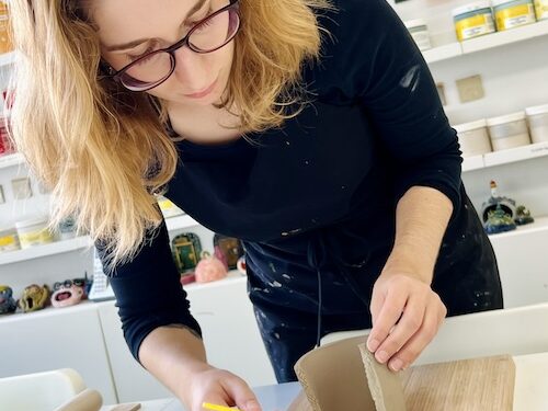 Create Art Studio Clay Hand-building and Sculpture classes and workshops for Adults in Toronto