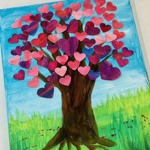 Reward your kids with a creative Art or Pottery workshop in our PA Day Camps.
